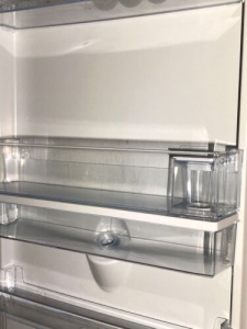 Hisense Rb390n4ww1 60 Cm Freestanding 60/40 Fridge Freezer 300 Litres, White 